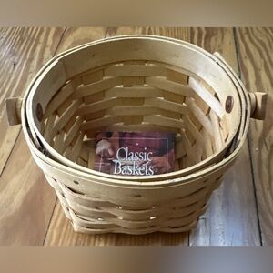 LONGABERGER BASKET 2002 5" Tall Basket w/Protector With Handle And Booklet